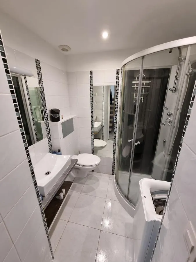 Ferienhaus Villa T2 Chaleureux Et Fonctionnel Avec Climatisation Draguignan